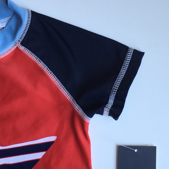 Gap swim shirt size 12 18 months patriotic NWT new - Picture 10 of 12